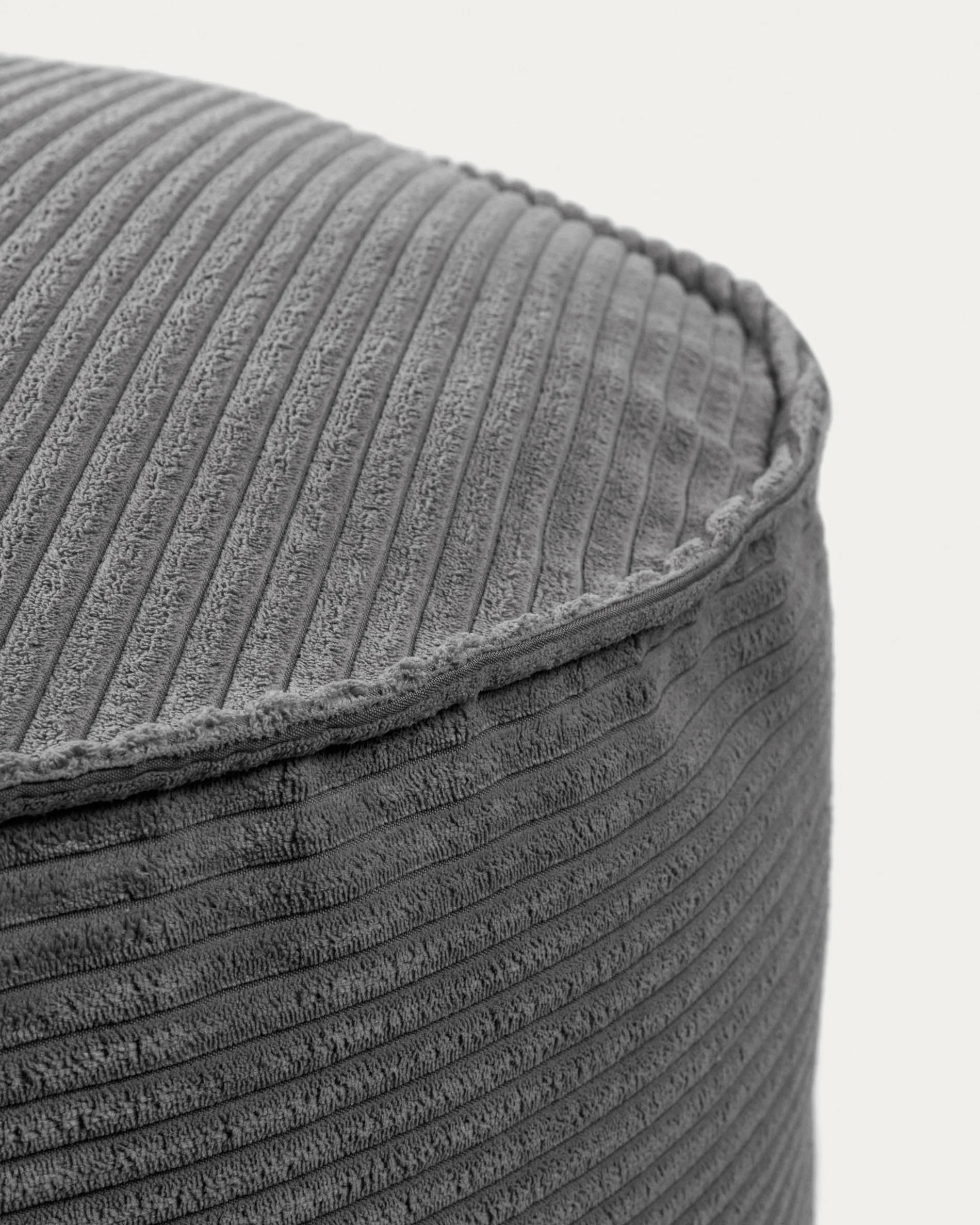 Wilma großer Pouf breiter Cord grau Ø 70 cm - Image 4