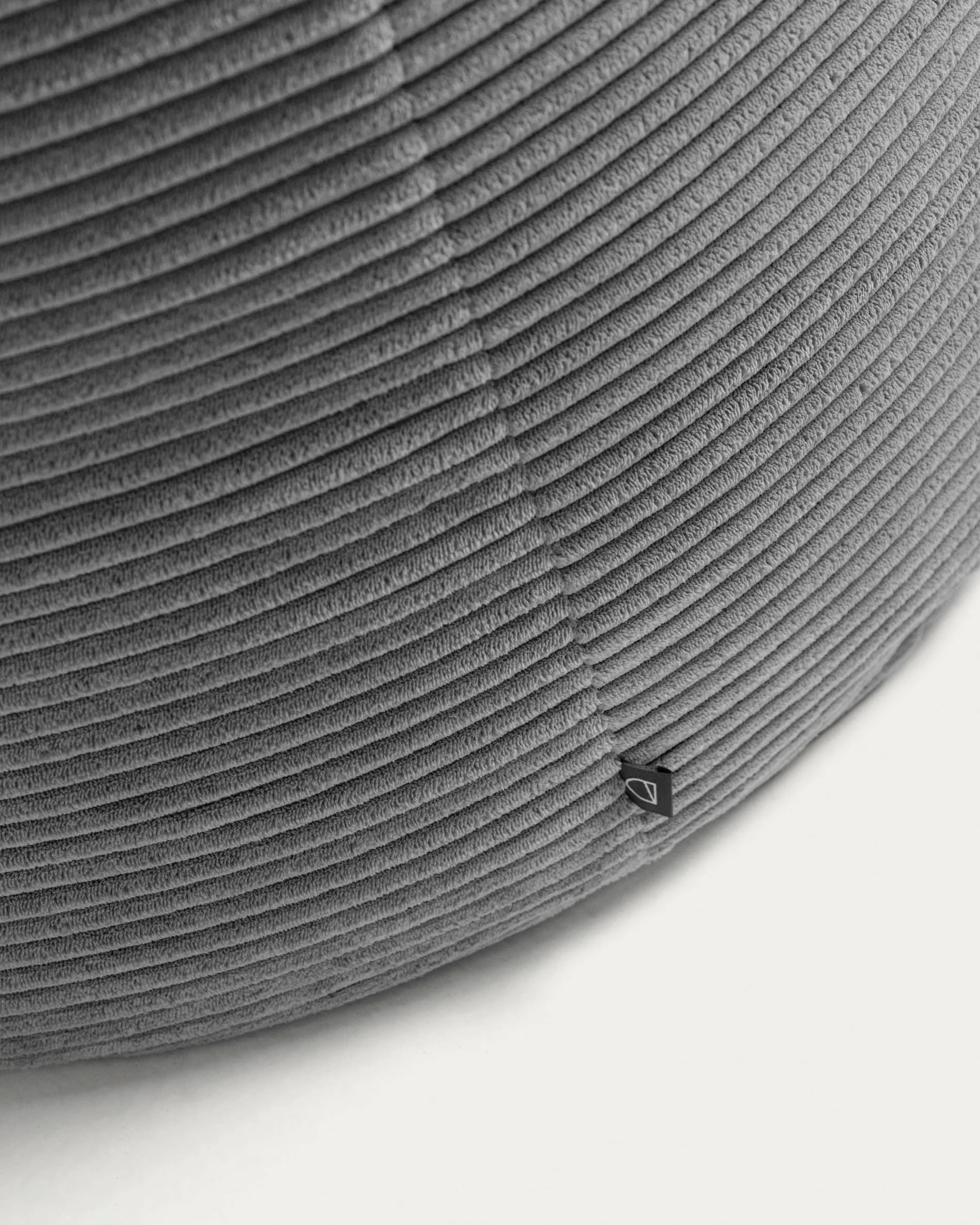 Wilma Pouf breiter Cord grau Ø 80 cm - Image 8