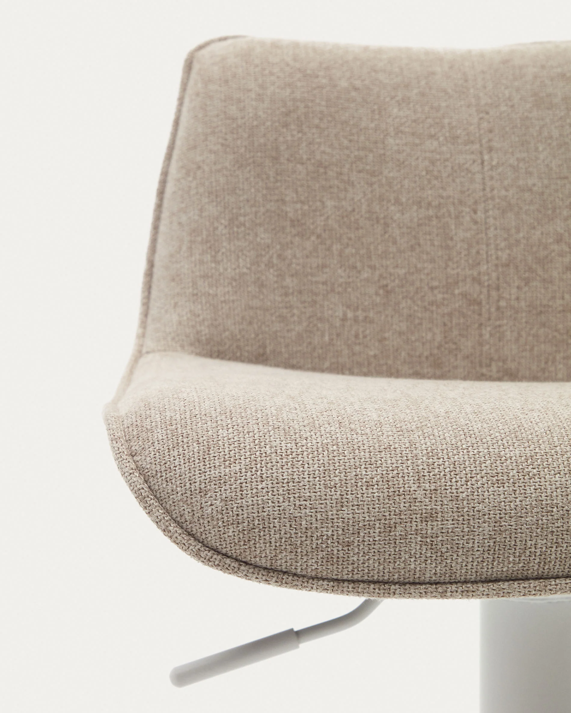 Zenda Hocker Beige - Image 8