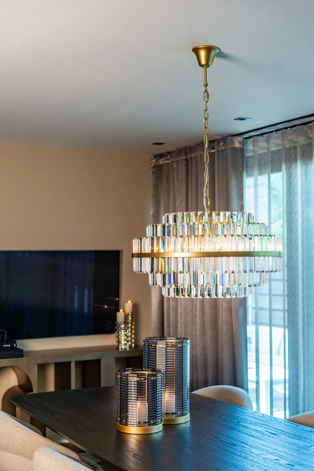 Kronleuchter Desire in brushed gold aus Eisen und Kristall, 65x65x38 cm - Image 4