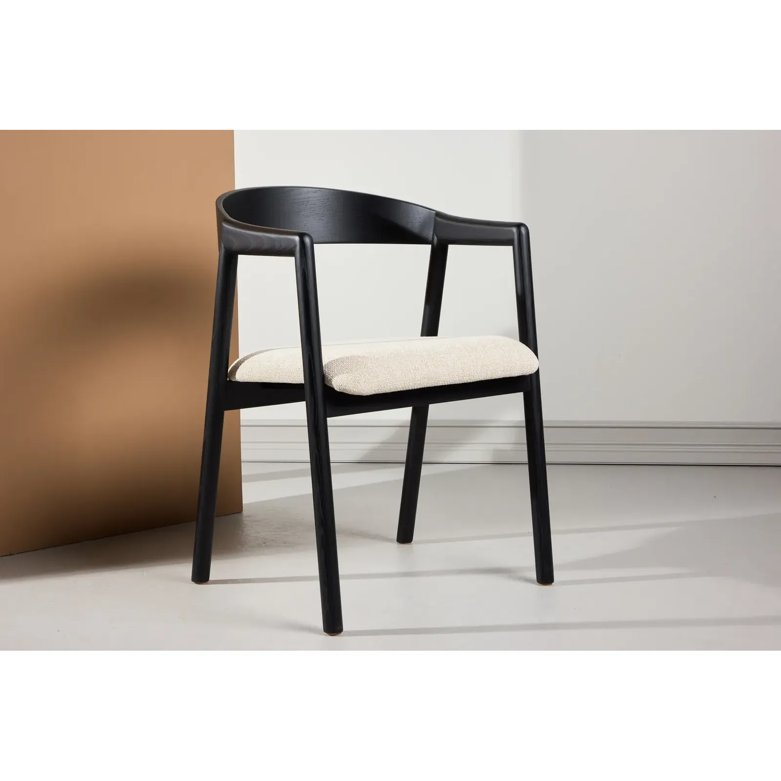 Långön Esszimmerstuhl 2er-Pack - Schwarz / Beige Stoff - Image 2