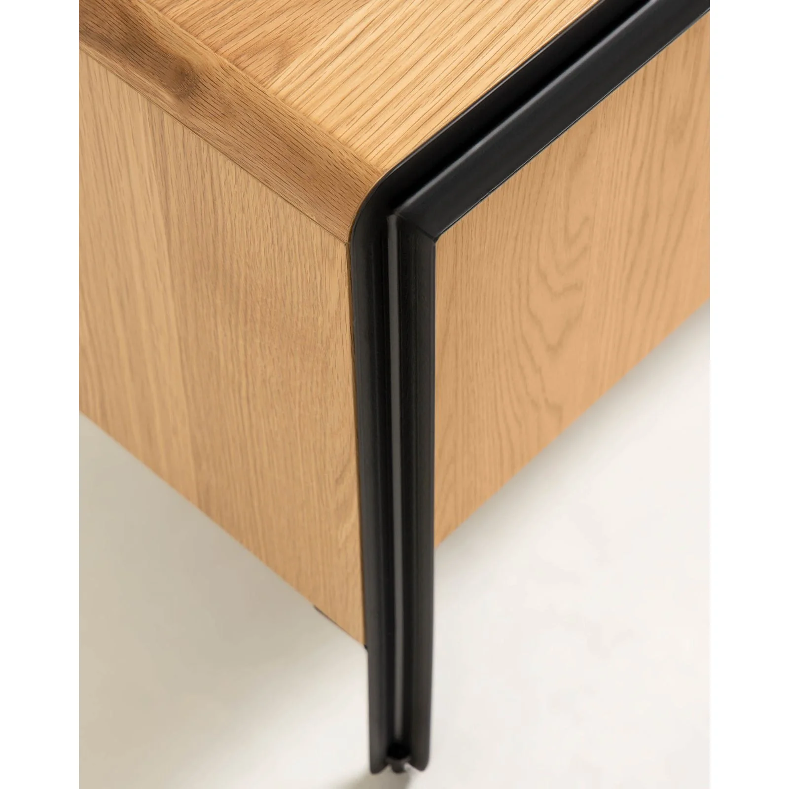 Nadyria TV-Schrank 3 Türen Eichenfurnier und Stahl mit schwarzem Finish 180 x 50 cm - Image 9