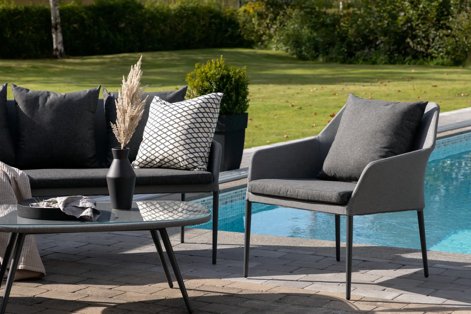 Outdoor Lounge-Set Spoga aus Aluminium mit Polyesterkissen in Schwarz/Grau - Image 3