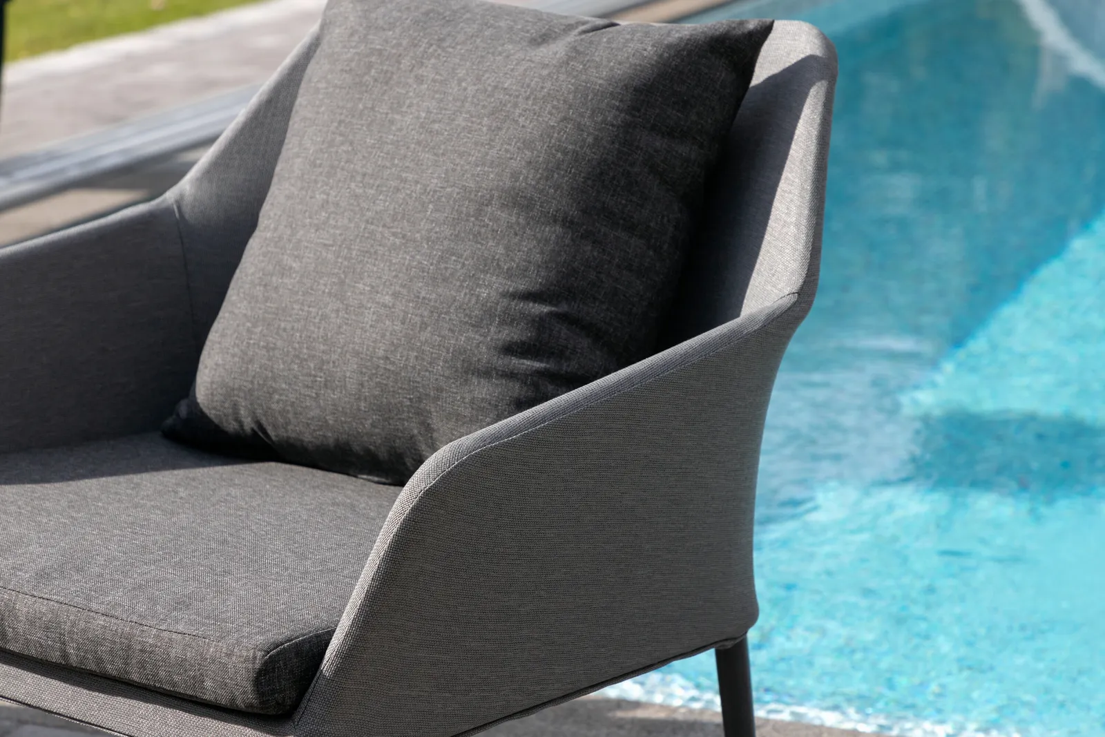 Outdoor Lounge-Set Spoga aus Aluminium mit Polyesterkissen in Schwarz/Grau - Image 5