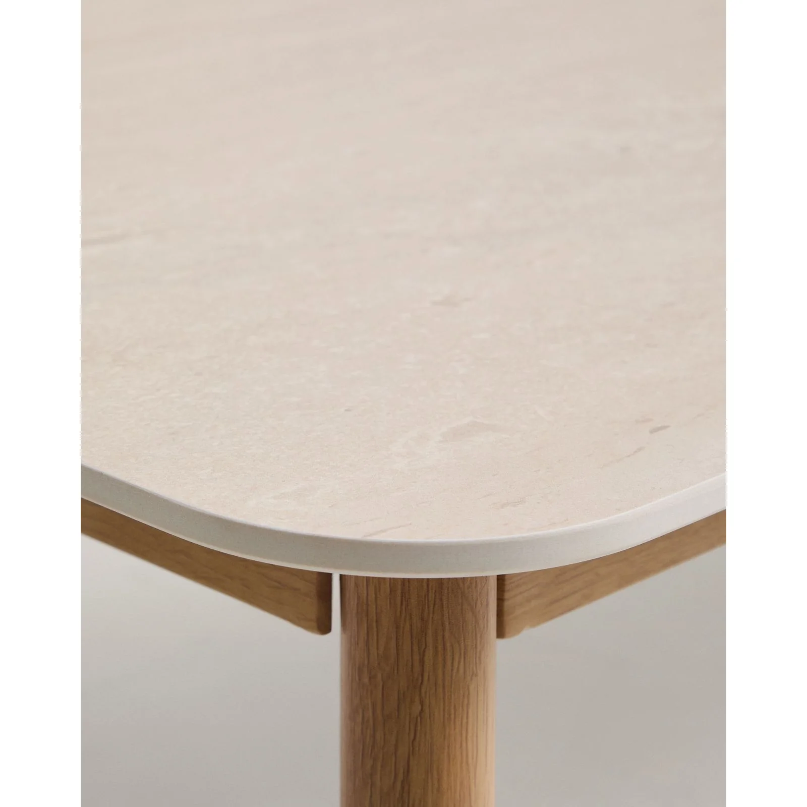Outdoor-Set Sirte mit 3-Sitzer-Sofa, 2 Sesseln und Tisch aus Aluminium in Holzoptik und écrufarbenen Kissen - Image 10