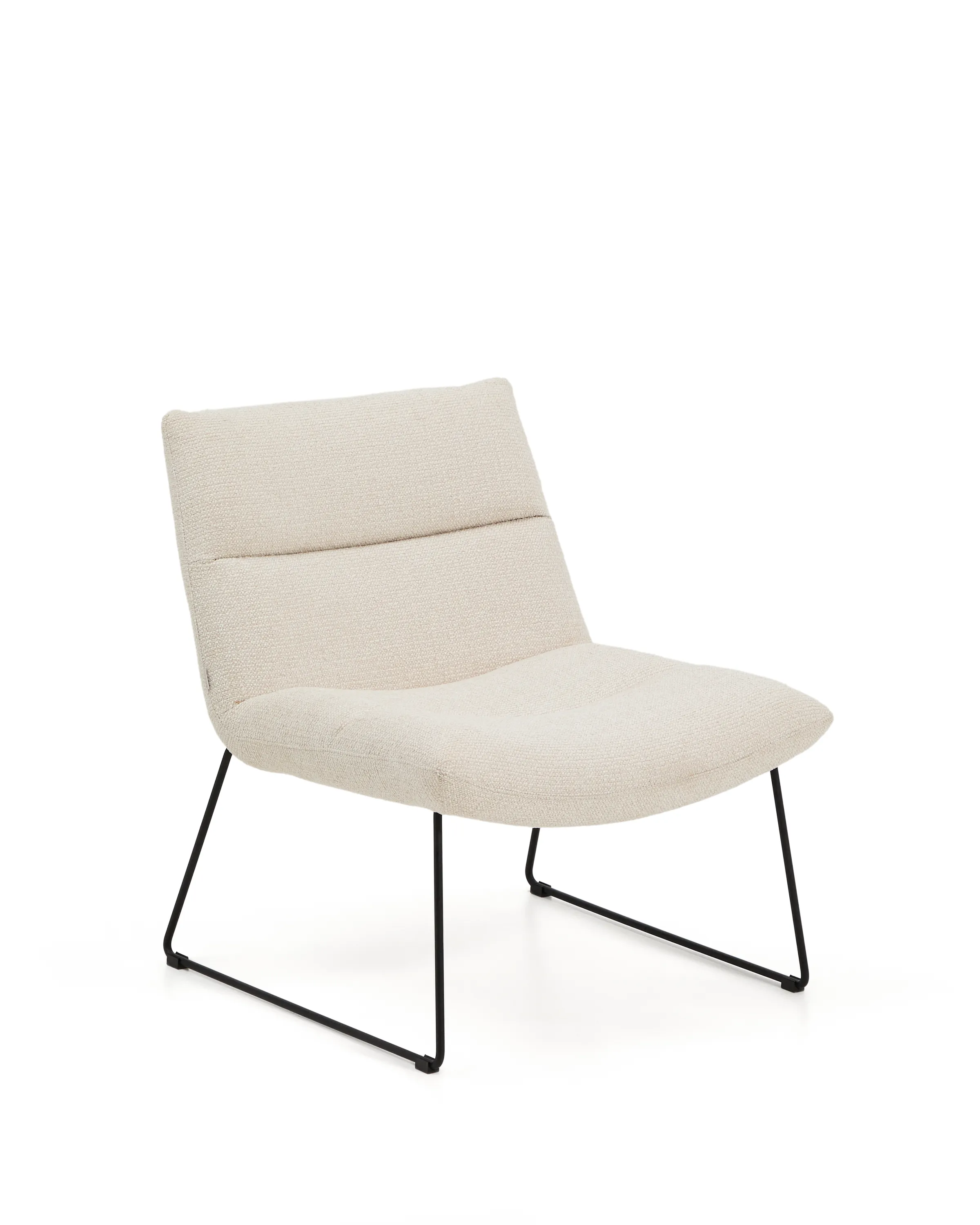 Sessel Asen in Chenille mit schwarzen Stahlbeinen FSC 100%