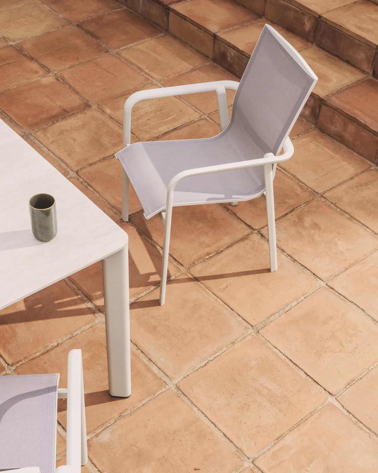 Stapelbarer Outdoor-Stuhl Canea aus Texteline und Aluminium - Image 27