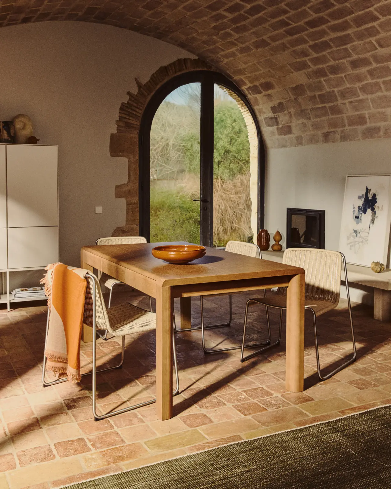Tisch Arelida aus Furnier und massivem Eichenholz mit hellbraunem Finish 220 x 100 cm FSC Mix Credit - Image 2