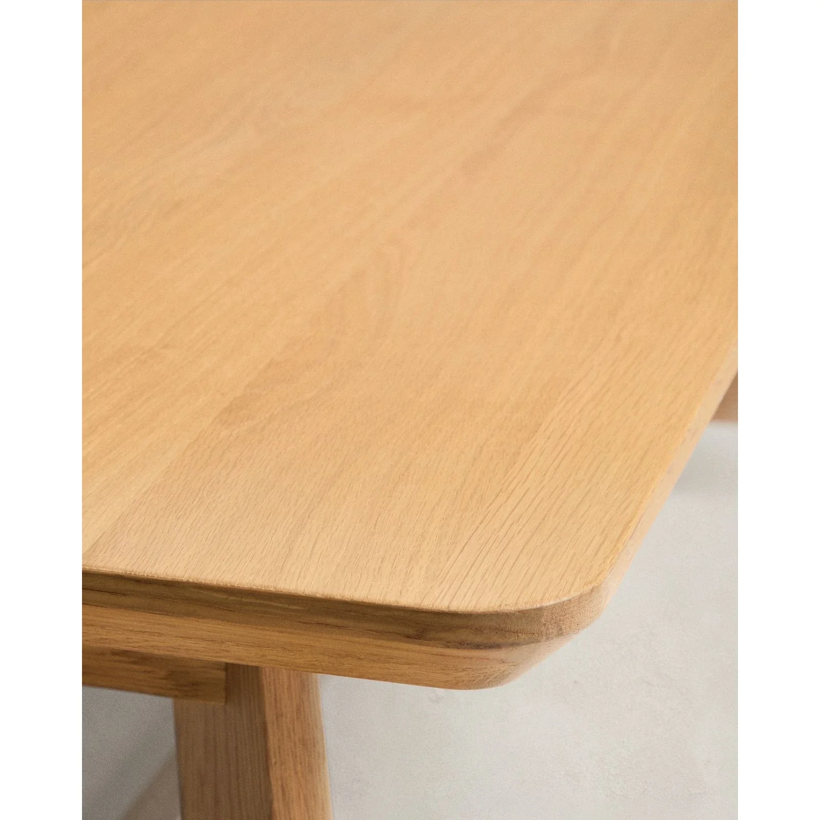 Tisch Idun aus furniertem und massivem Eichenholz mit Finish in natürlichem Farbton FSC Mix Credit 220 x 100 cm - Image 12