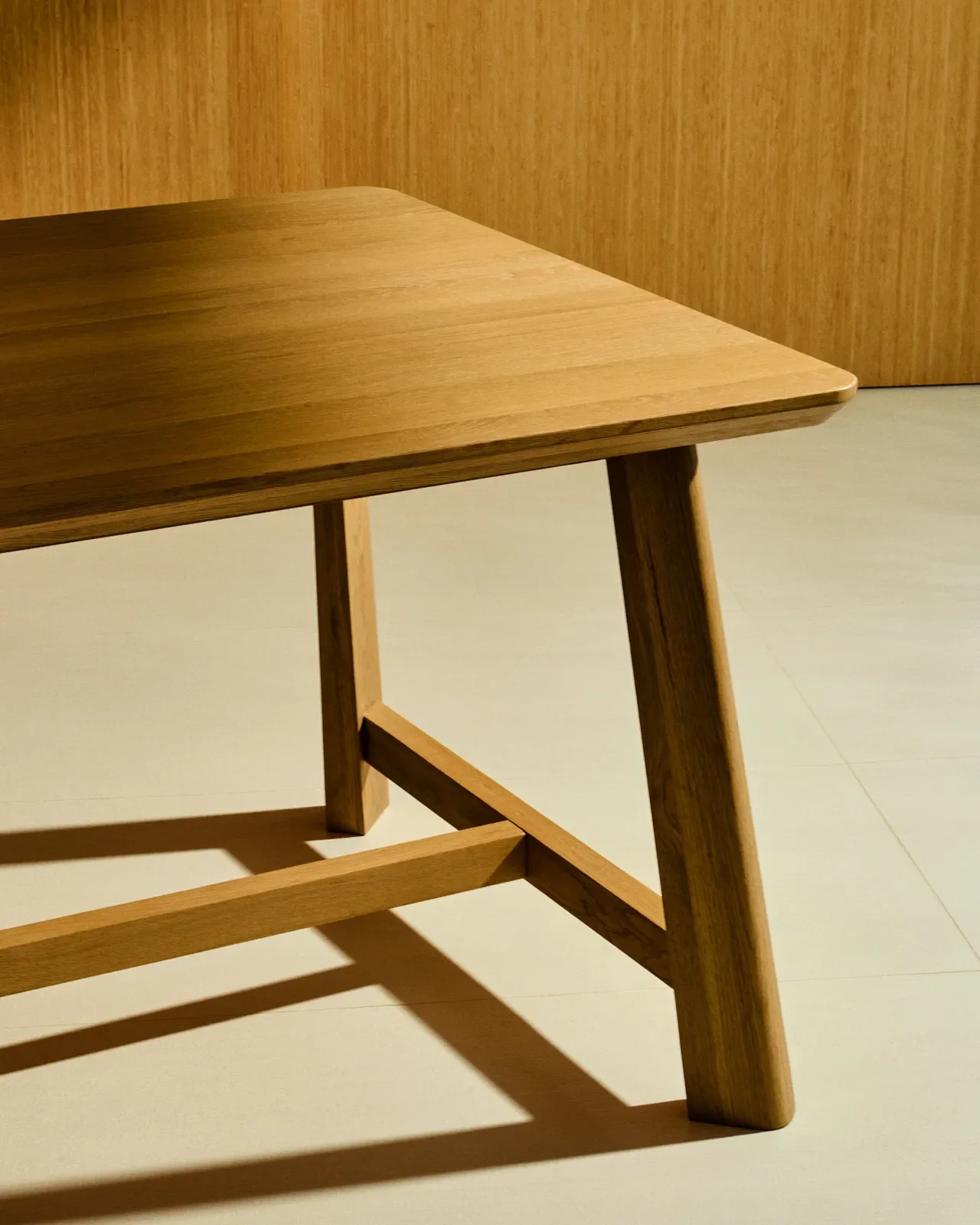 Tisch Idun aus furniertem und massivem Eichenholz mit Finish in natürlichem Farbton FSC Mix Credit 220 x 100 cm - Image 3