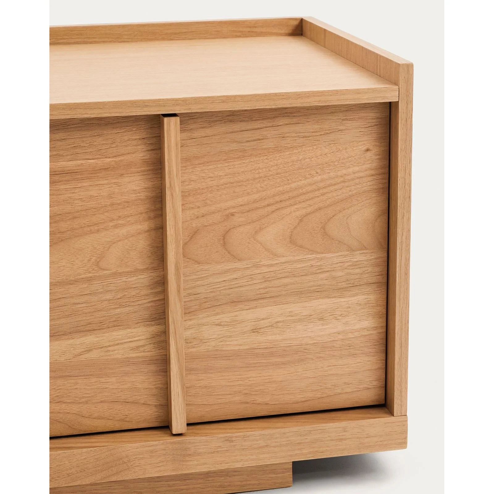 TV-Möbel Onix aus Eichenfurnier mit Naturton-Finish 200 x 45 cm FSC Mix Credit - Image 8