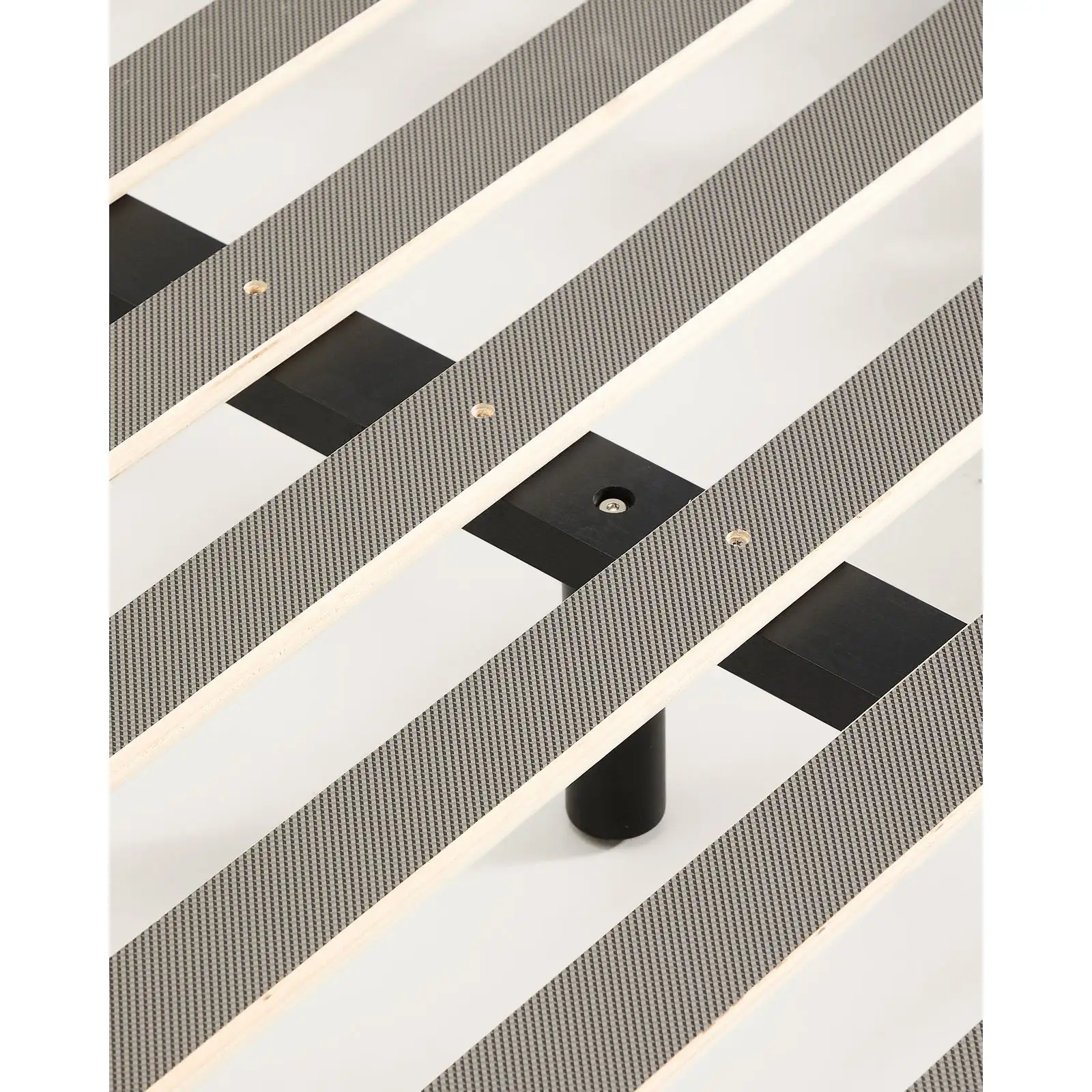 Unterbau Norlen aus Nussbaumfurnier mit dunklem Finish für Matratzen 160 x 200 cm FSC Mix Credit - Image 8