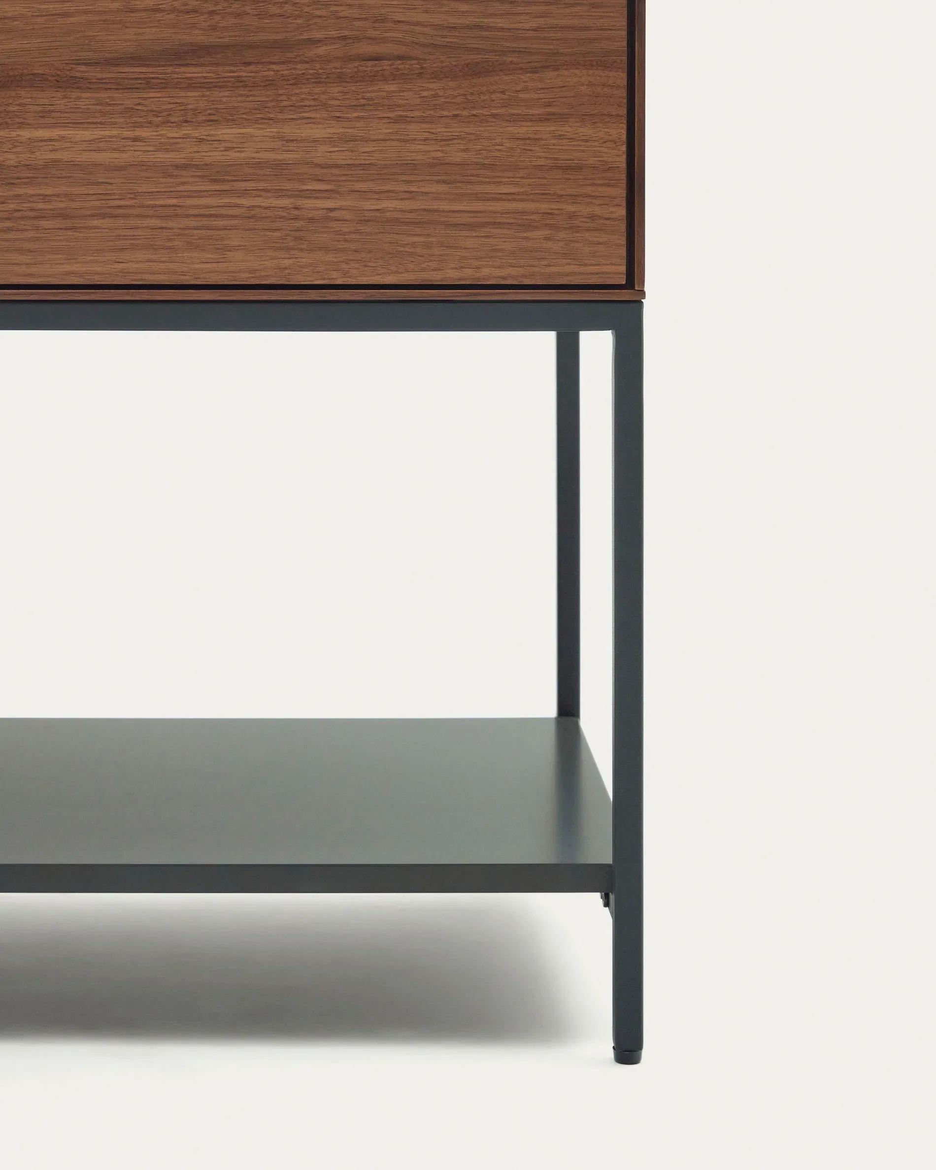 Vedrana Sideboard 3 Türen aus Nussholzfurnier und Stahlbeine in Schwarz 195 x 80 cm - Image 10