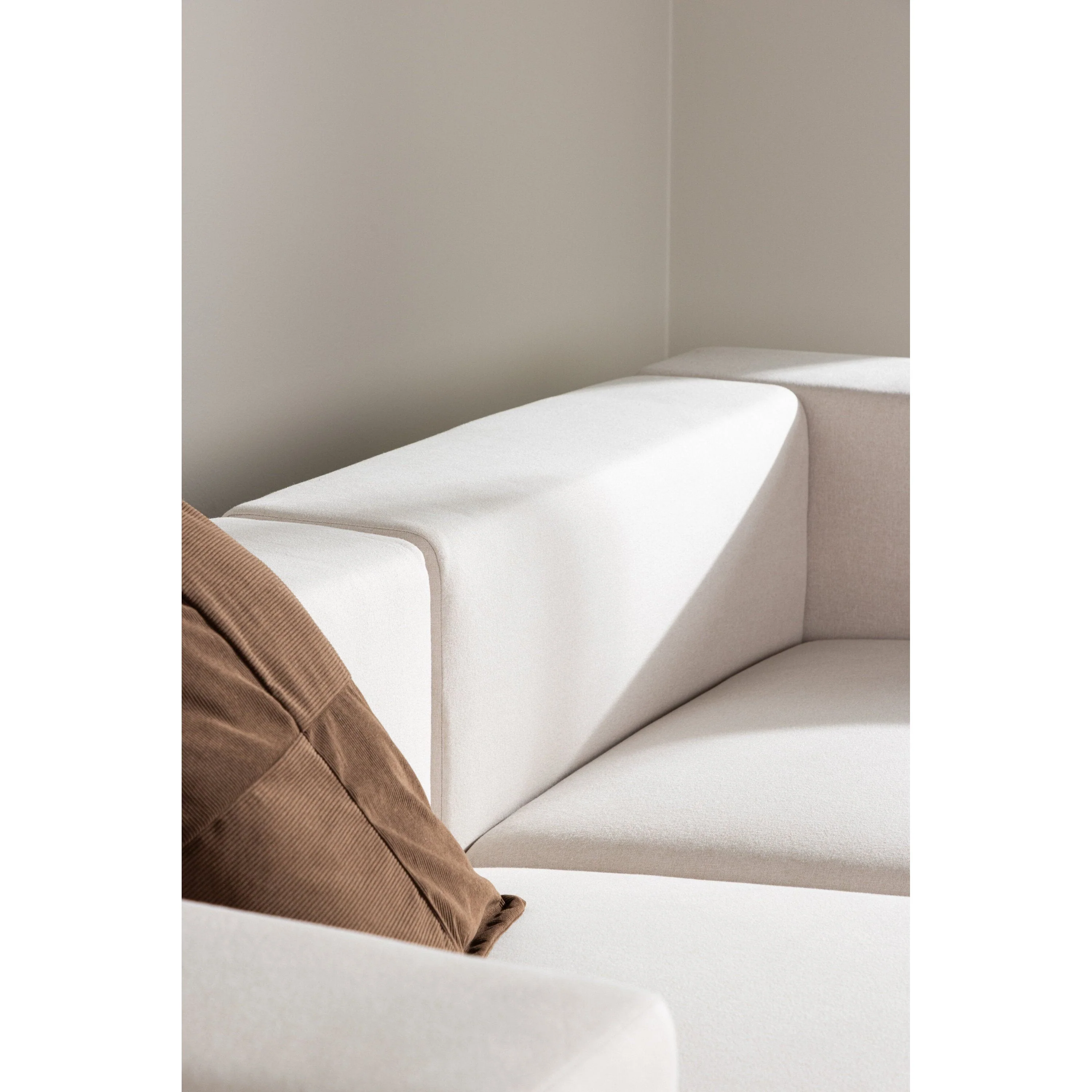 Lumi 3-Sitzer Sofa - Weißes Leinen - Image 5