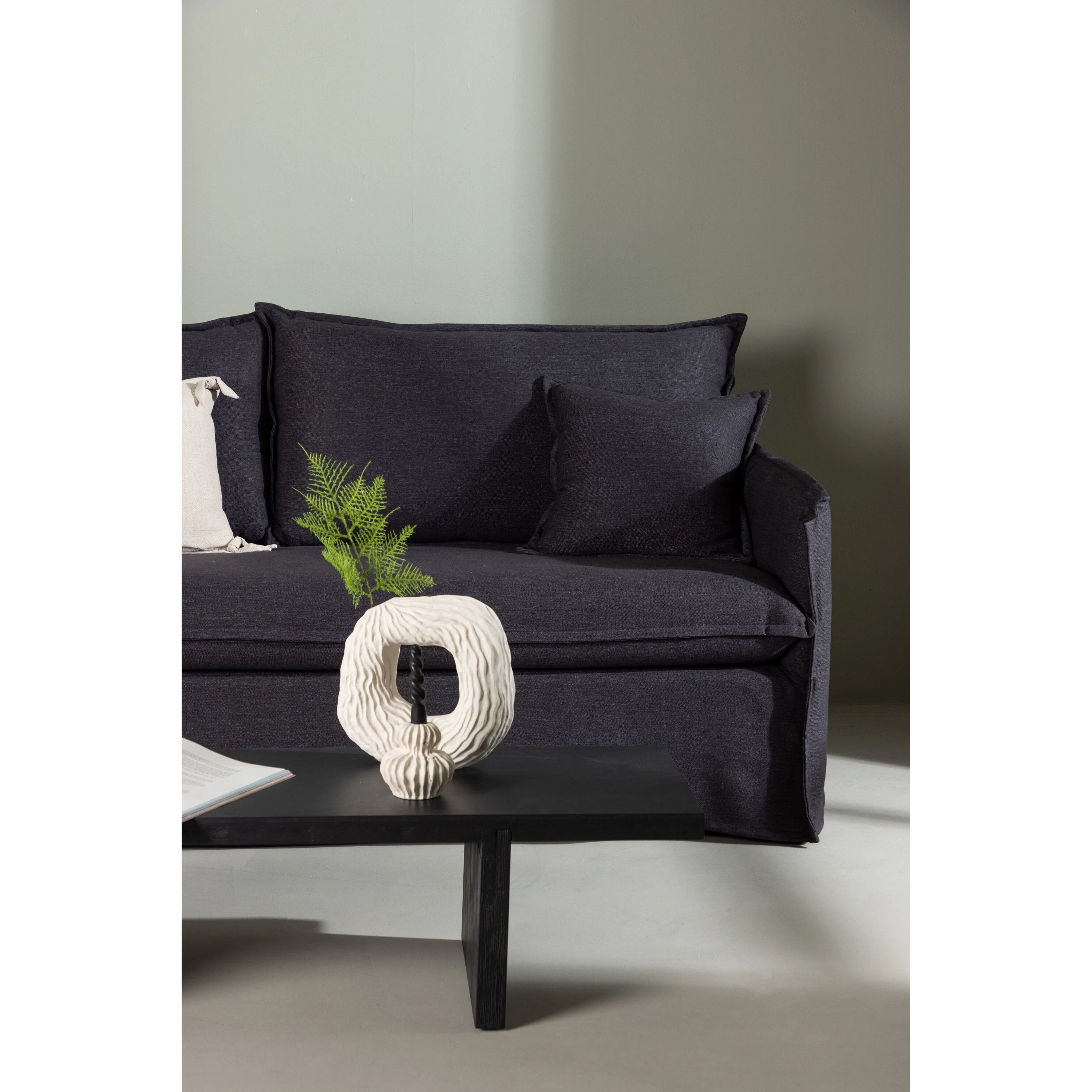 Nova 3-Sitzer Sofa Holz/ Schwarzer Stoff - Image 4