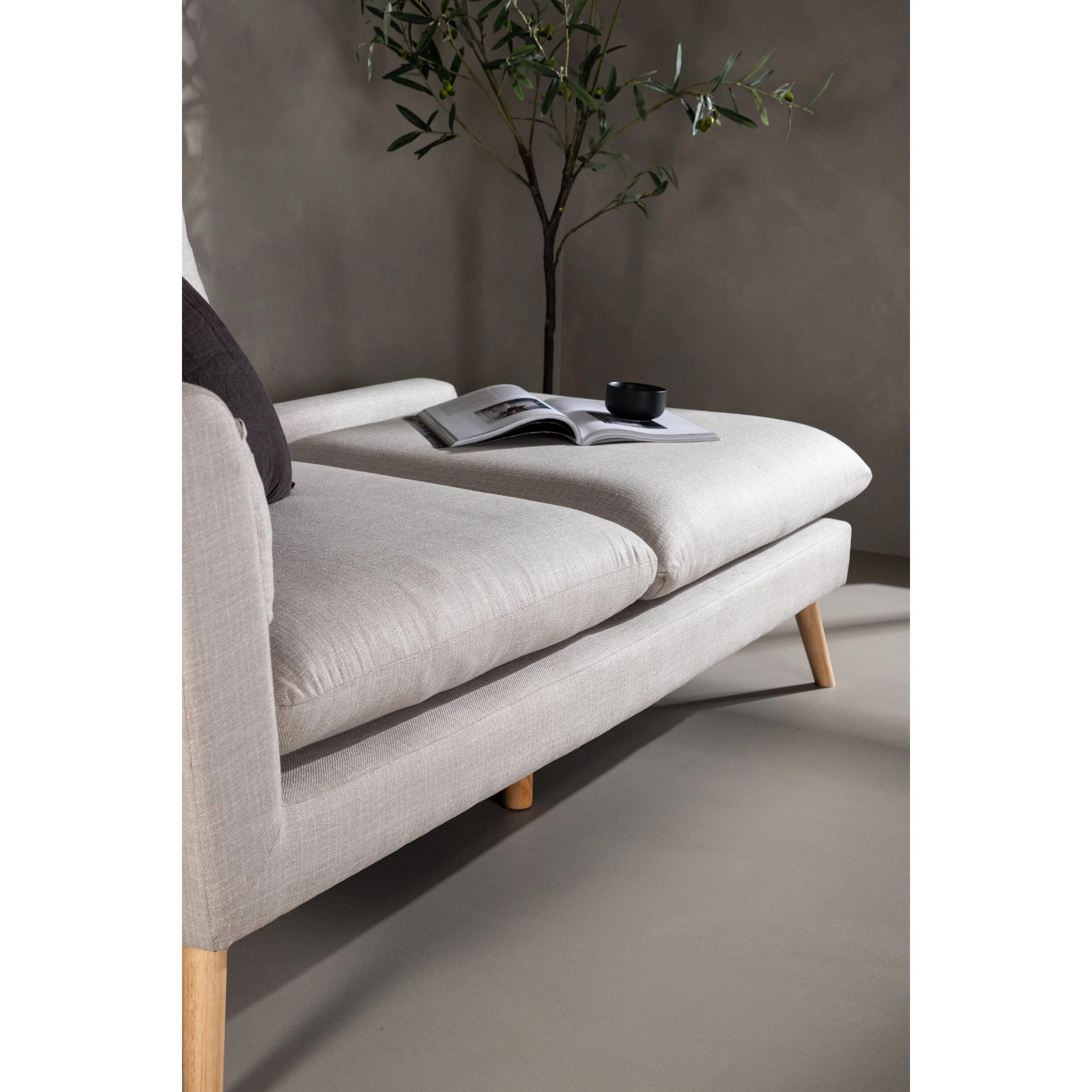 Tacoma 2-Sitzer Sofa - Helle Holzoptik / Leinenstoff - Image 5