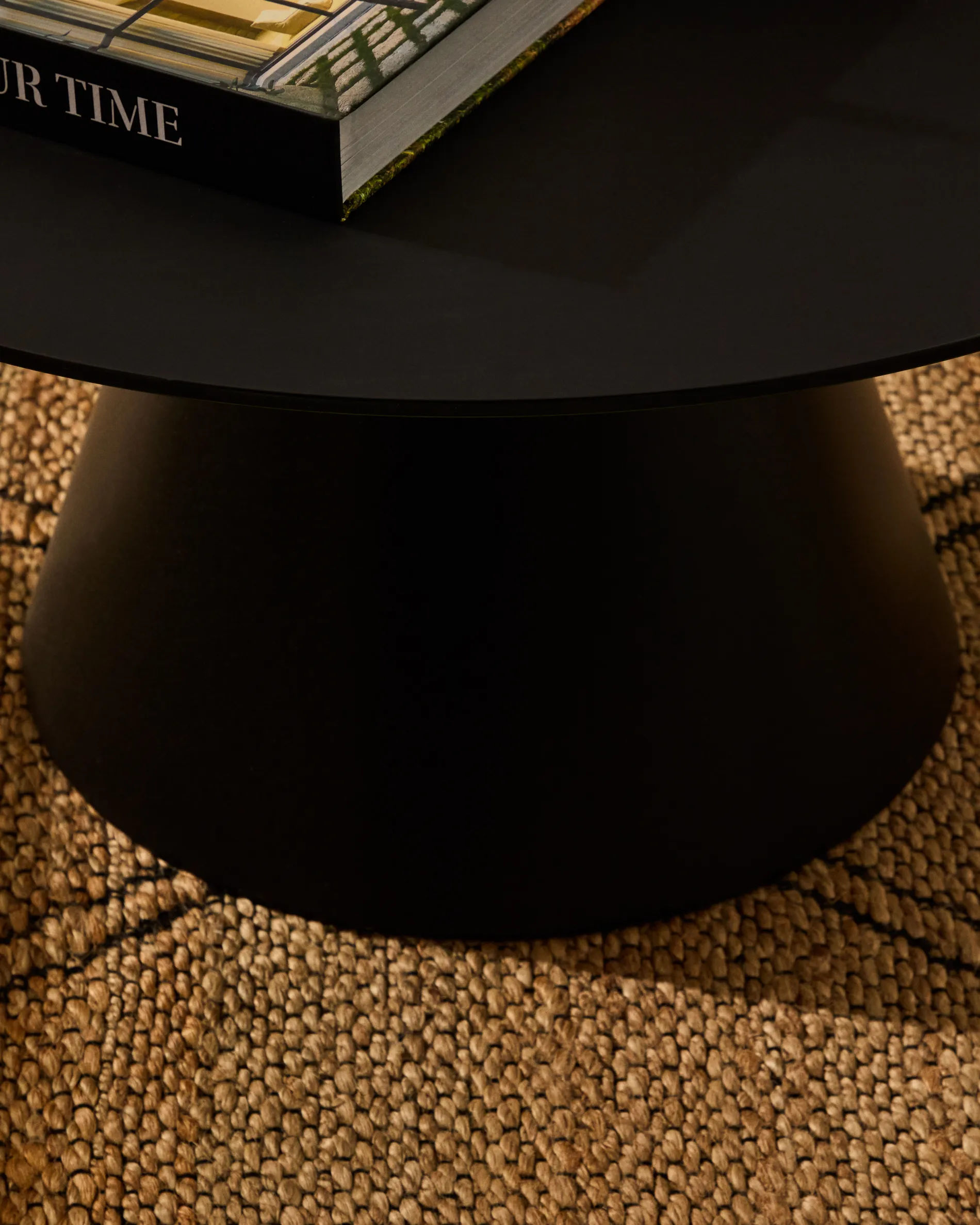Wilshire Couchtisch aus gehärtetem Milchglas und Metall Ø 80 cm - Image 3