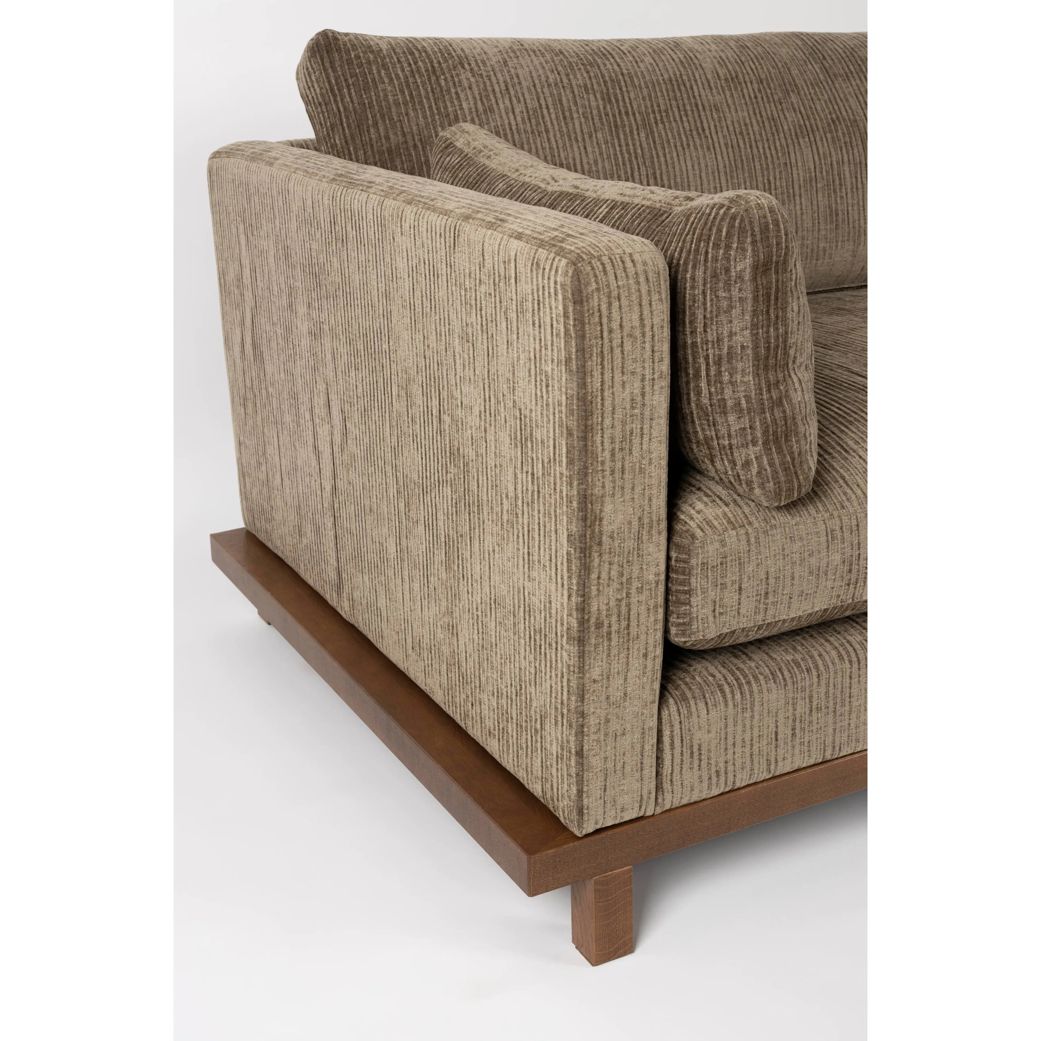 Blossom Sofa 4,5-Sitzer Moos 335x101cm - Image 4