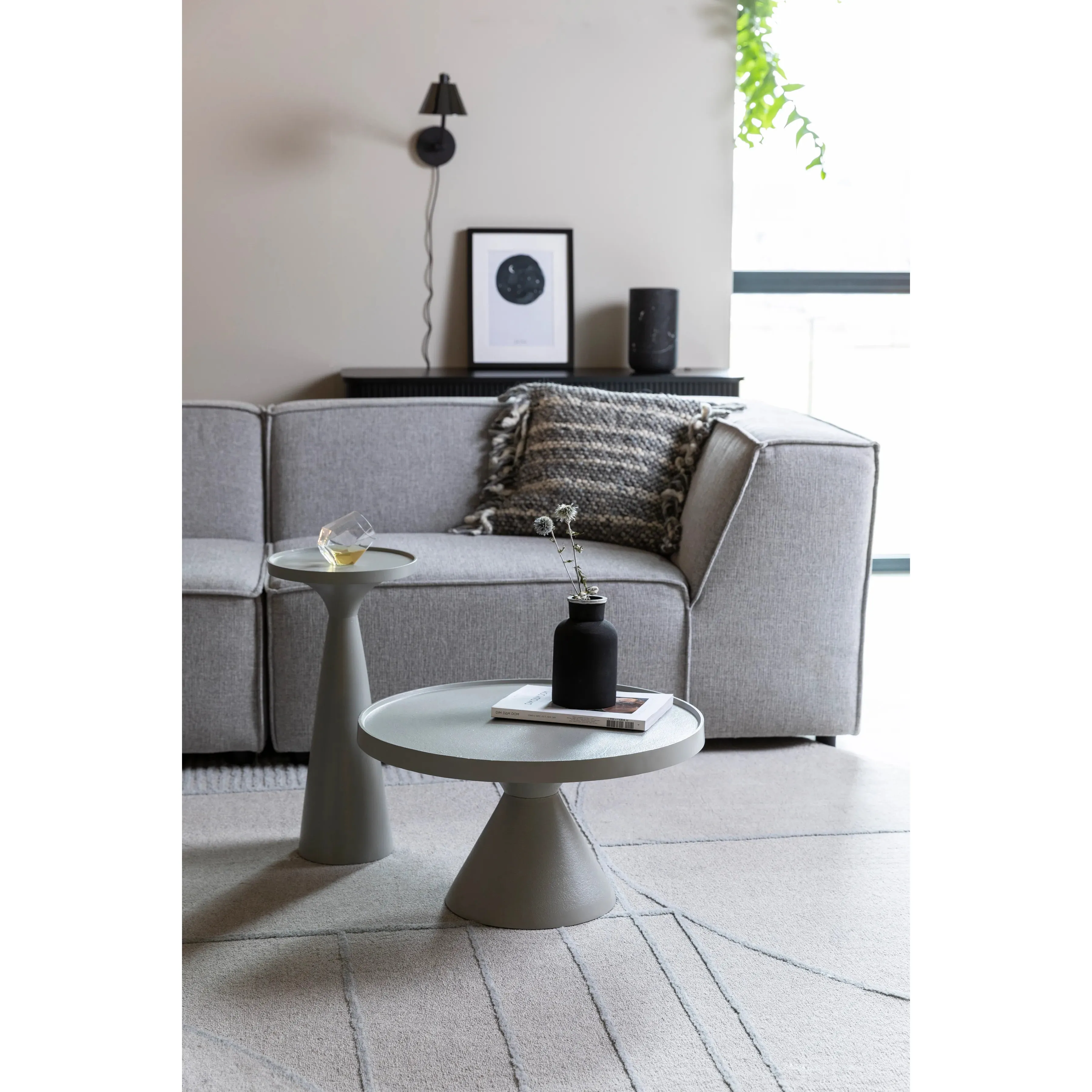 Floss Couchtisch Grau 60x60cm - Image 2