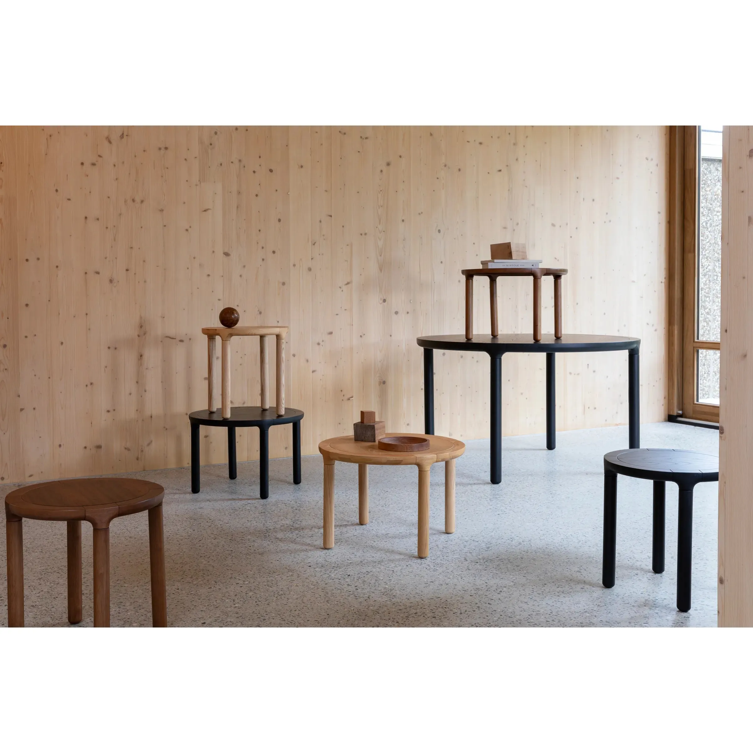 Storm Couchtisch Walnuss 60x60cm - Image 6